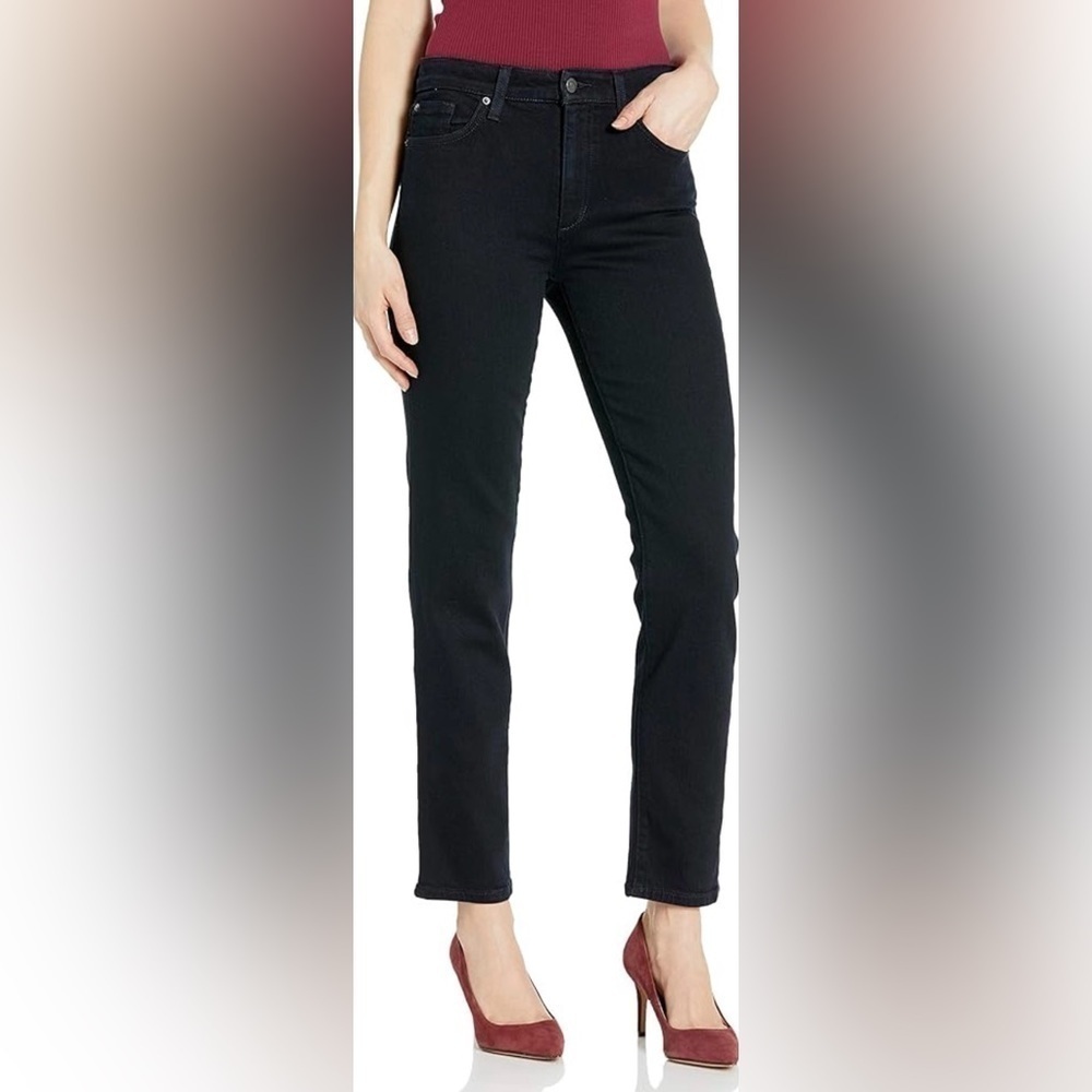 Joe’s The Mills high rise straight ankle Blk jeans